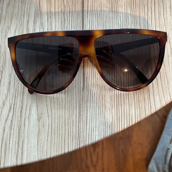 New Celine Tortoise Shell Sunglasses - Picture 2 of 8